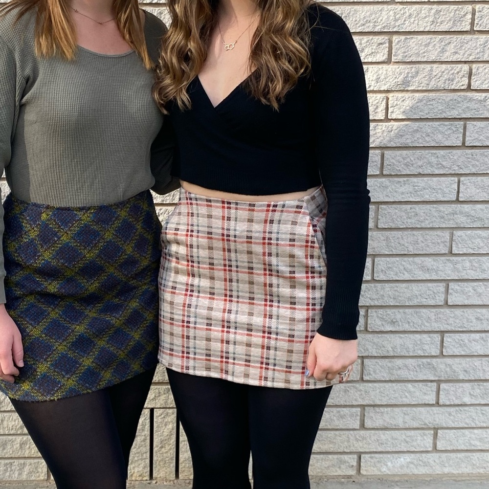 Adorable plaid skirt!